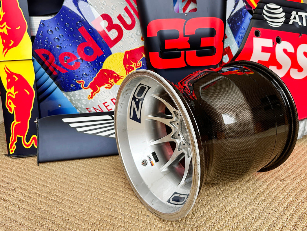 Rear Wheel Rim Red Bull Racing RB9 - Seb Vettel - FIA Formula One Drivers' World Champion F1-247