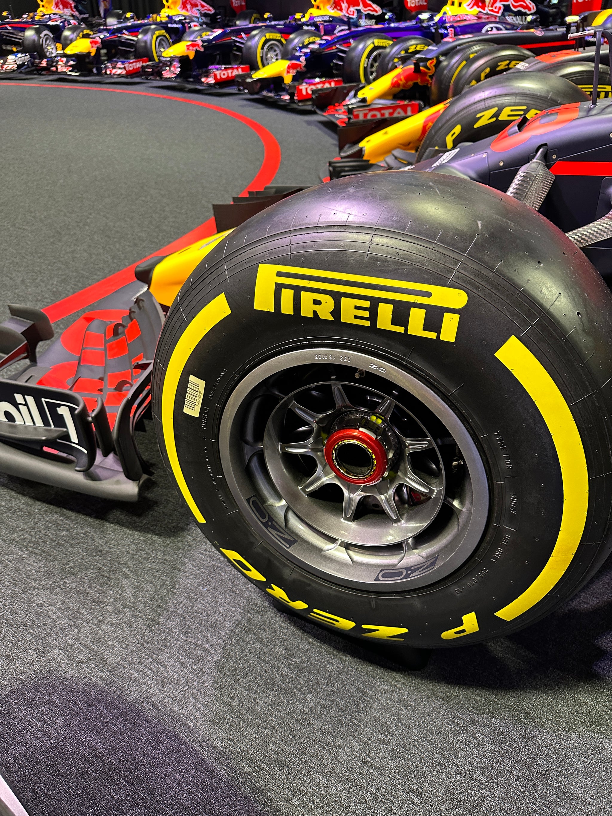 Formula One Wheel Nut Red Bull Racing - Max Verstappen - FIA